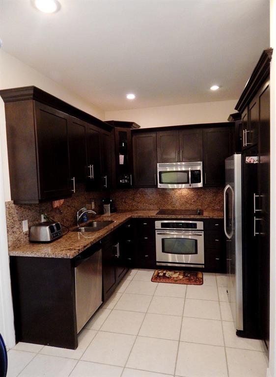 MISSION BAY 02 - Residential Lease