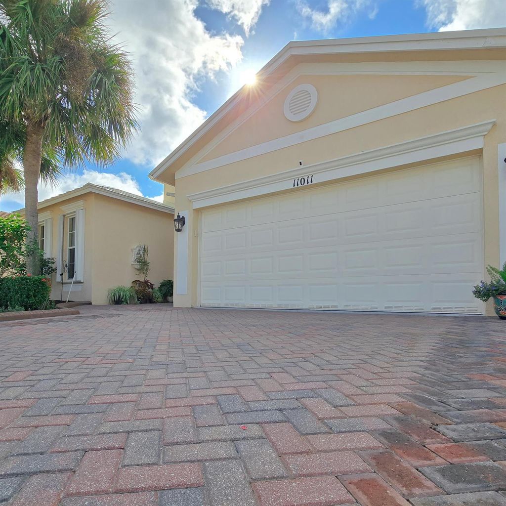 Photo of 11011 SW Dunhill Court, Port Saint Lucie, FL 34987 (MLS # R11148743)