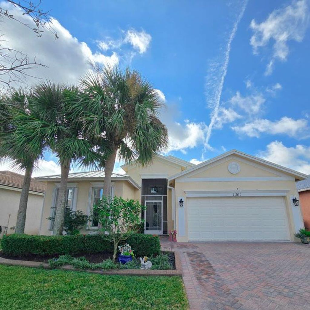 Photo of 11011 SW Dunhill Court, Port Saint Lucie, FL 34987 (MLS # R11148743)