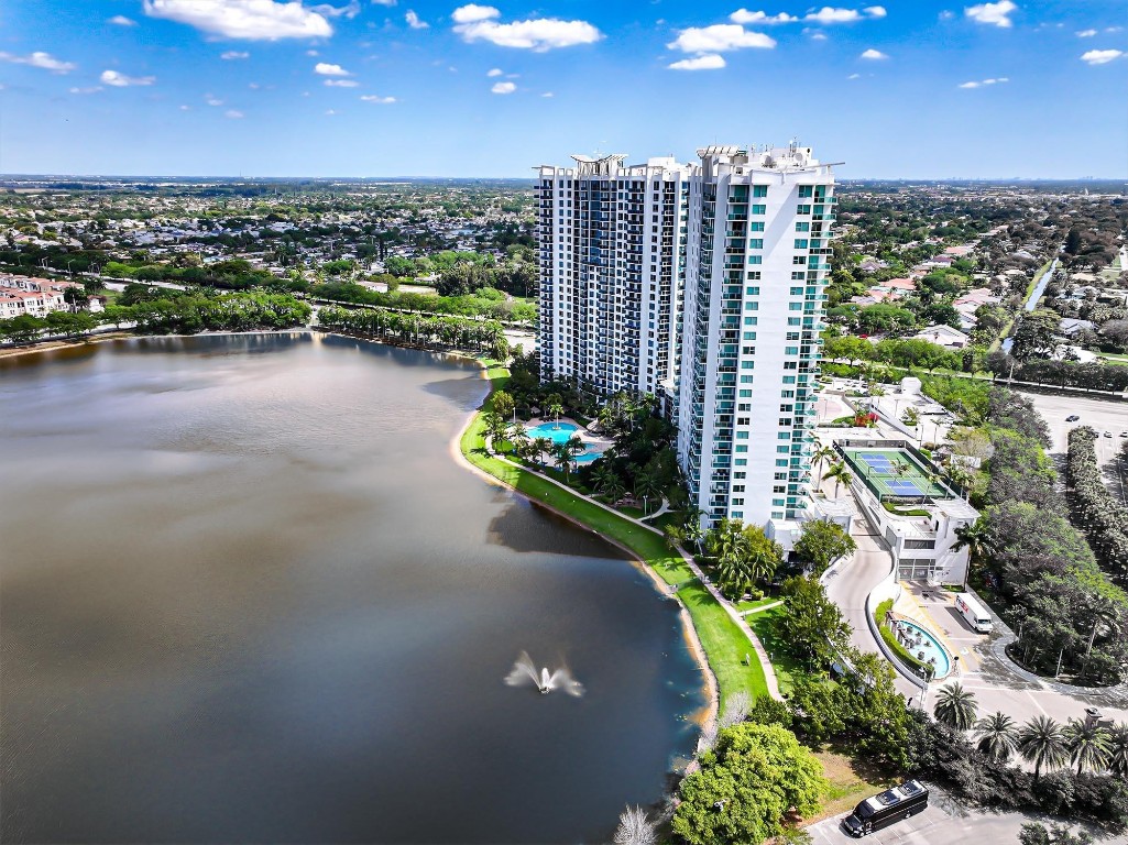 TAO SAWGRASS CONDOMINIUM - Residential