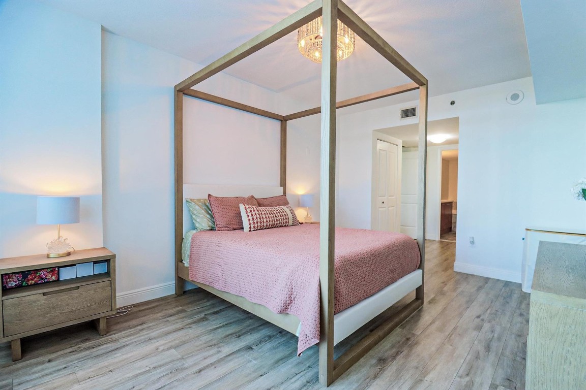 TAO SAWGRASS CONDOMINIUM - Residential