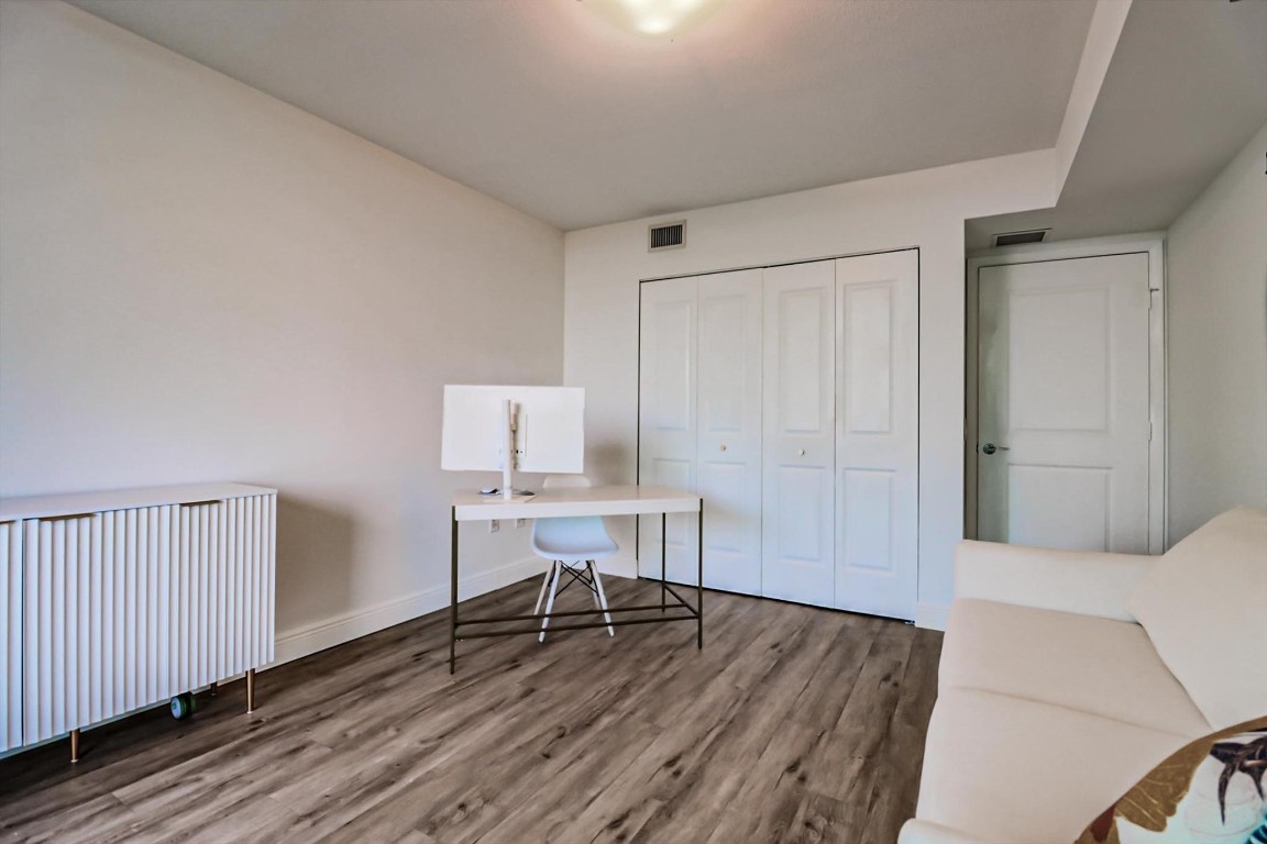 TAO SAWGRASS CONDOMINIUM - Residential