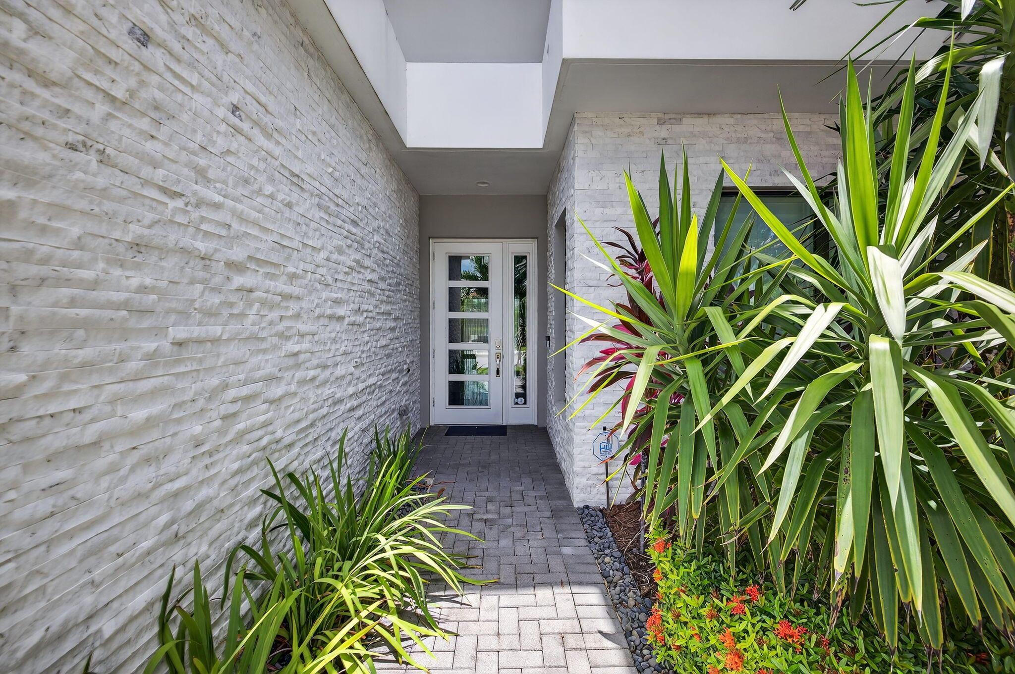 8618 Tower Bridge Court
