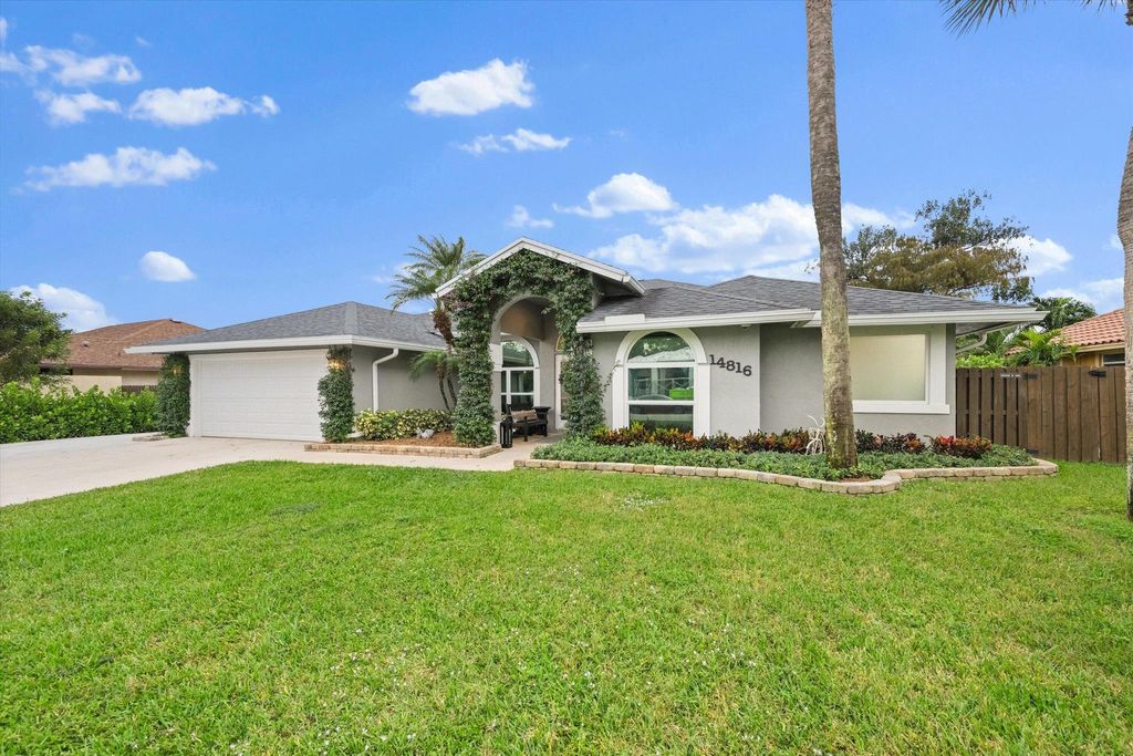 Photo of 14816 Paddock Drive, Wellington, FL 33414 (MLS # R11039184)