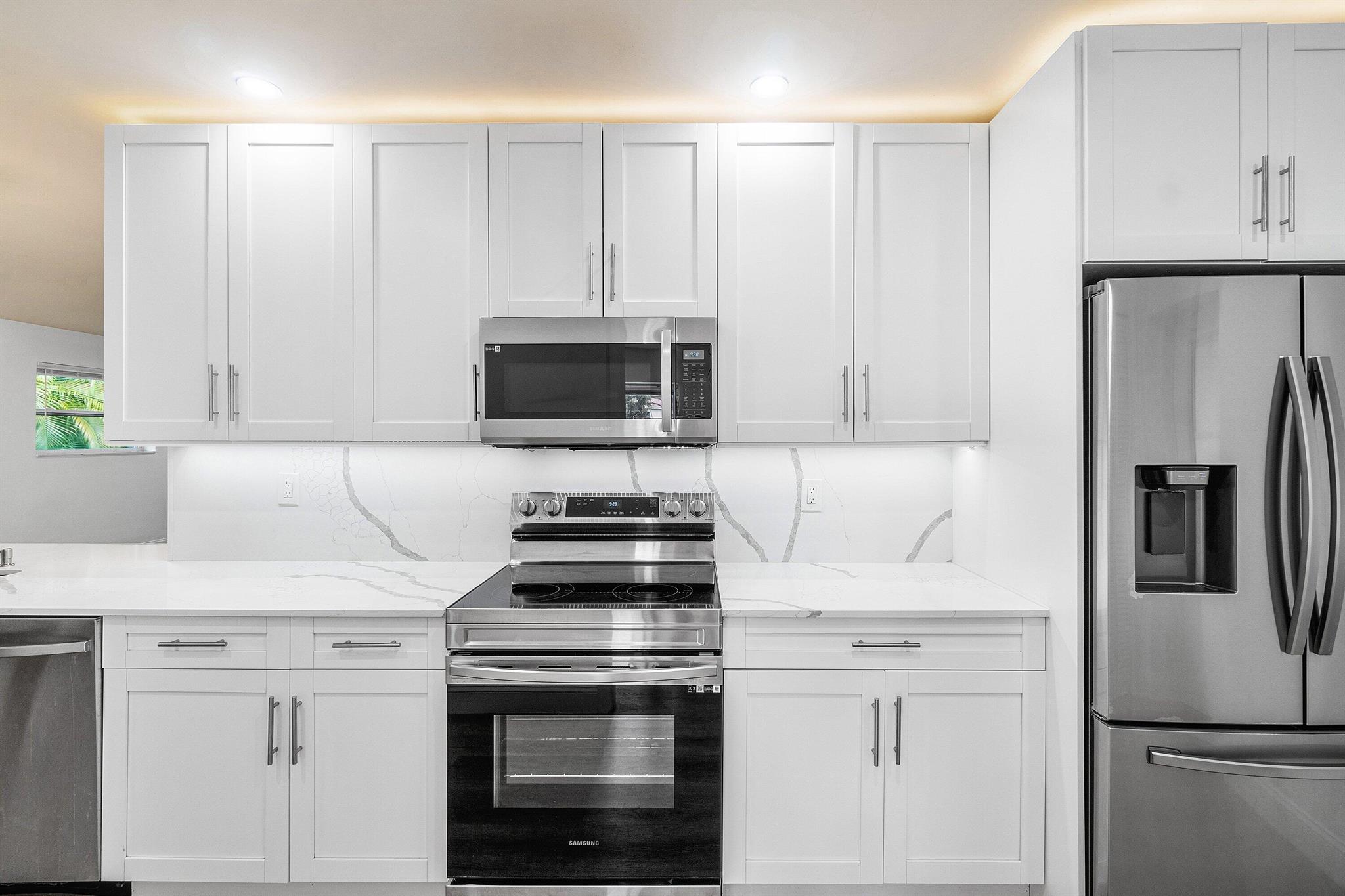 BOCA RATON SQUARE GATEWAY - Residential Lease