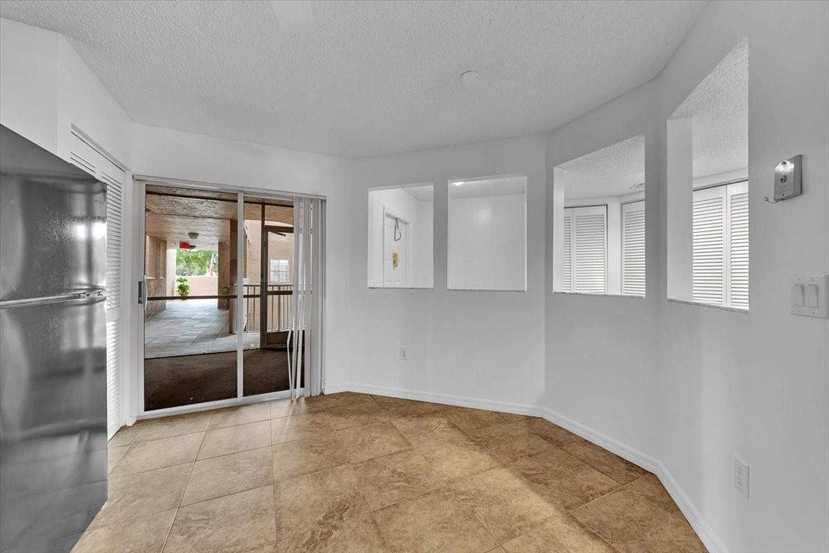 Trent Condo / Kings Point - Residential