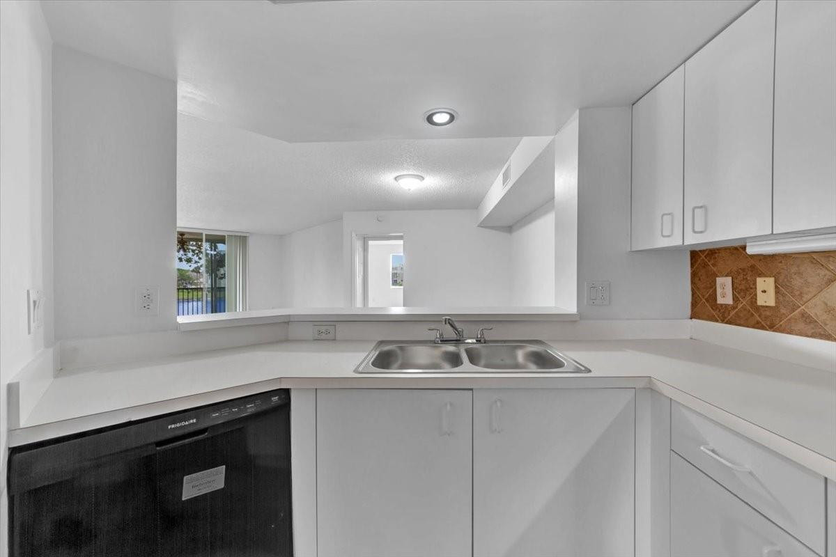 Trent Condo / Kings Point - Residential