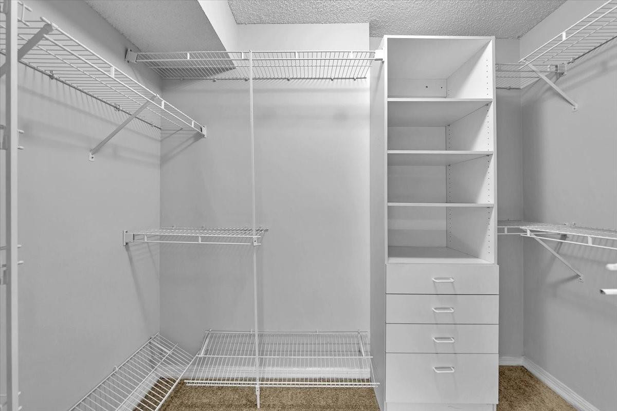 Trent Condo / Kings Point - Residential