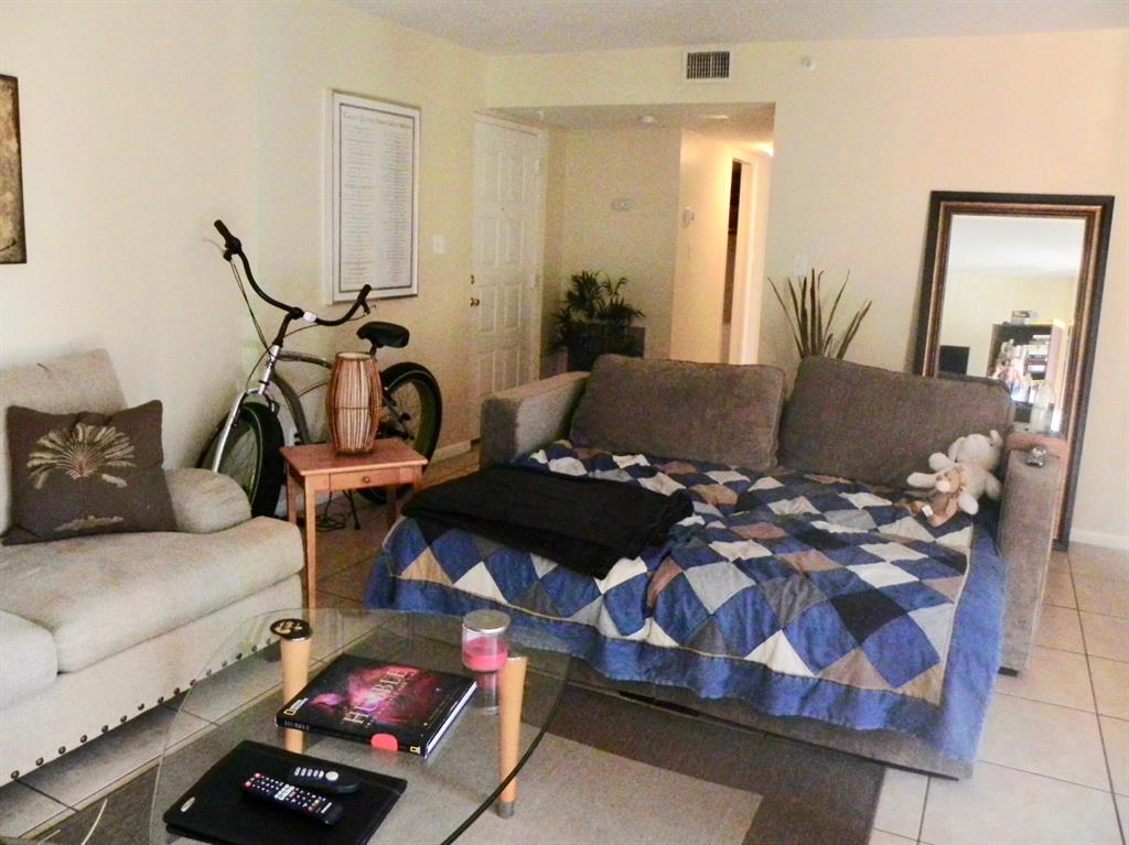 LAKESIDE - Residential