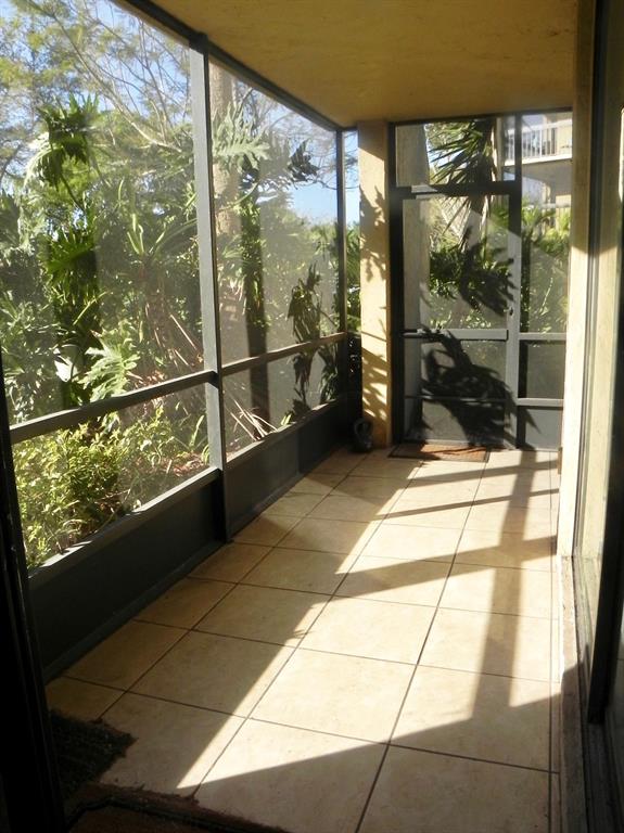 LAKESIDE - Residential