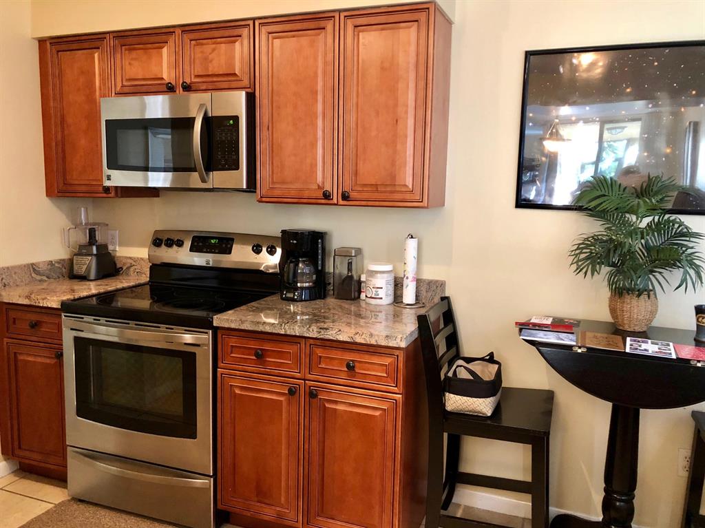 LAKESIDE - Residential