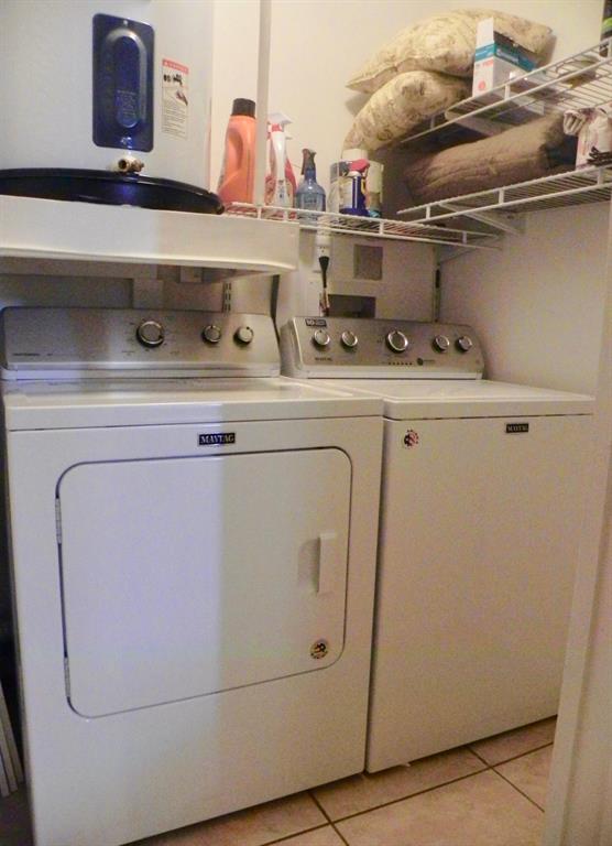 LAKESIDE - Residential