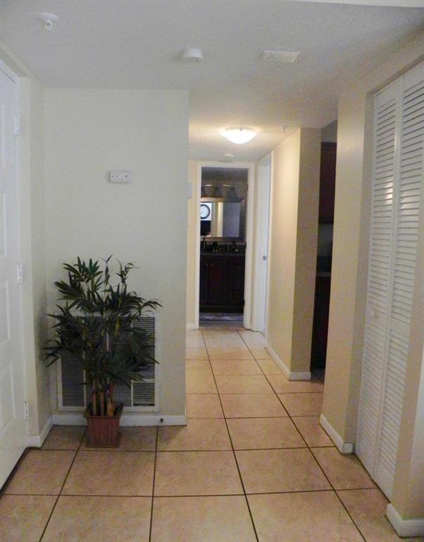 LAKESIDE - Residential