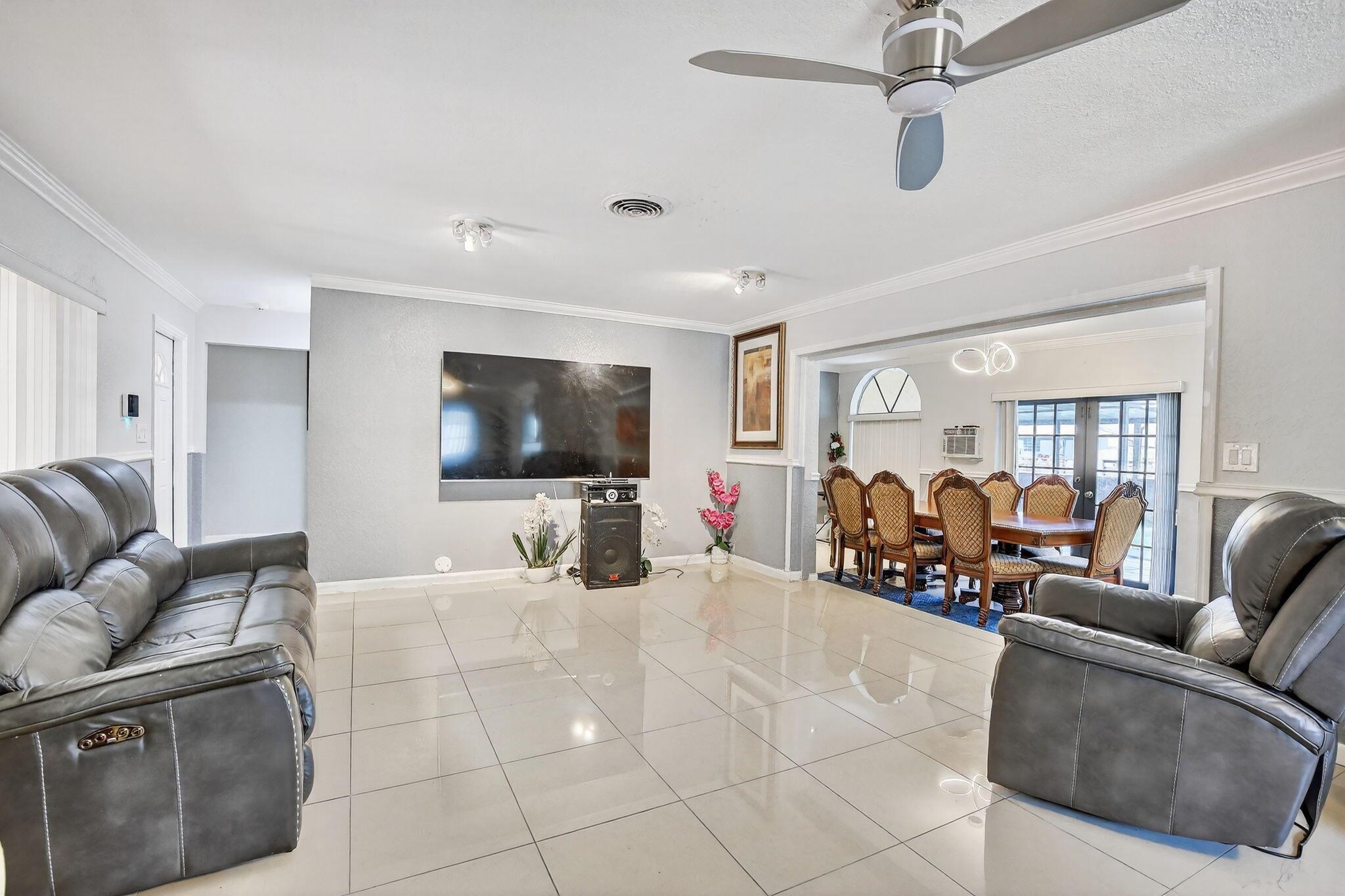 MIRAMAR ISLES SEC 1 - Residential