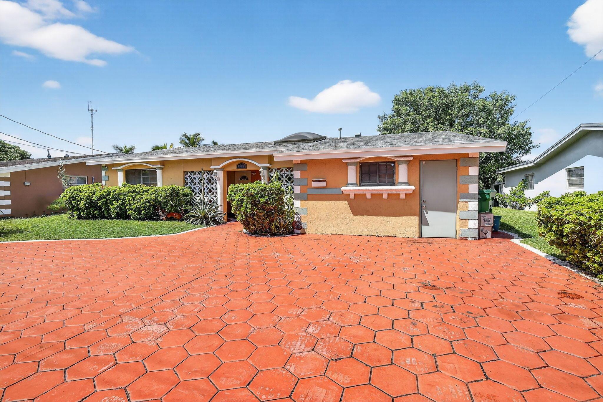 MIRAMAR ISLES SEC 1 - Residential