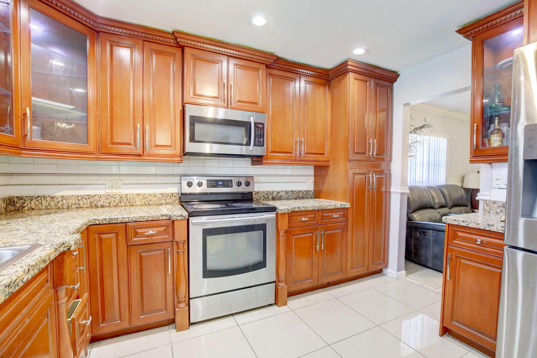 MIRAMAR ISLES SEC 1 - Residential