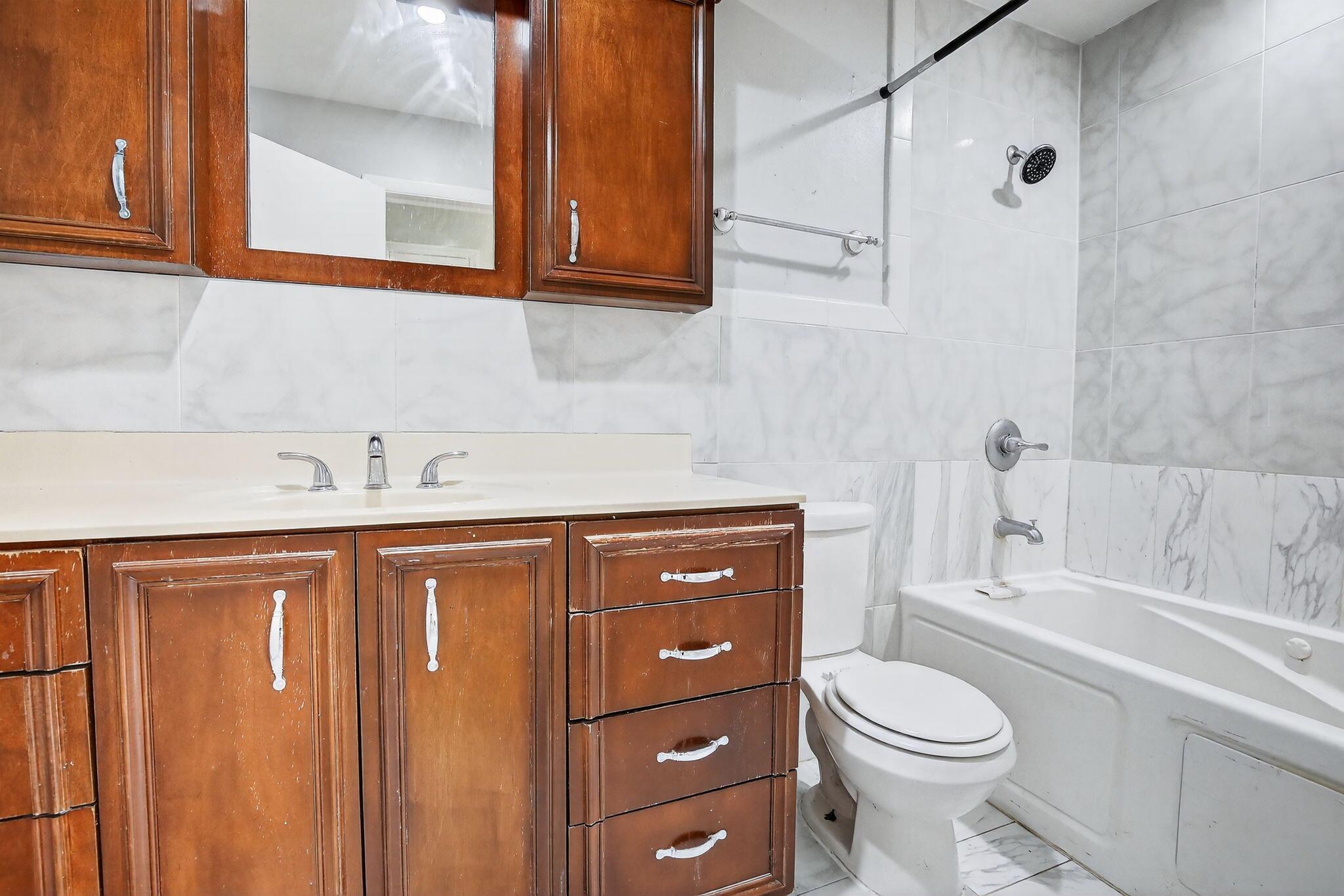 MIRAMAR ISLES SEC 1 - Residential