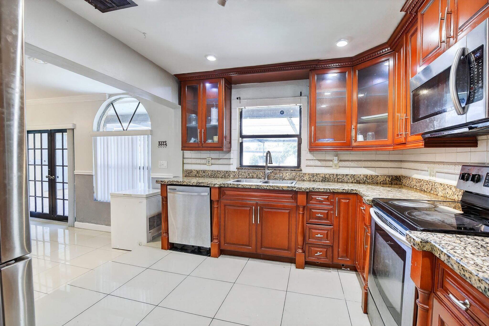 MIRAMAR ISLES SEC 1 - Residential