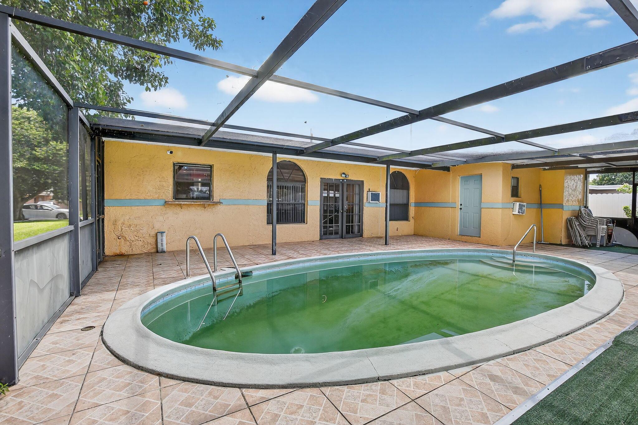 MIRAMAR ISLES SEC 1 - Residential