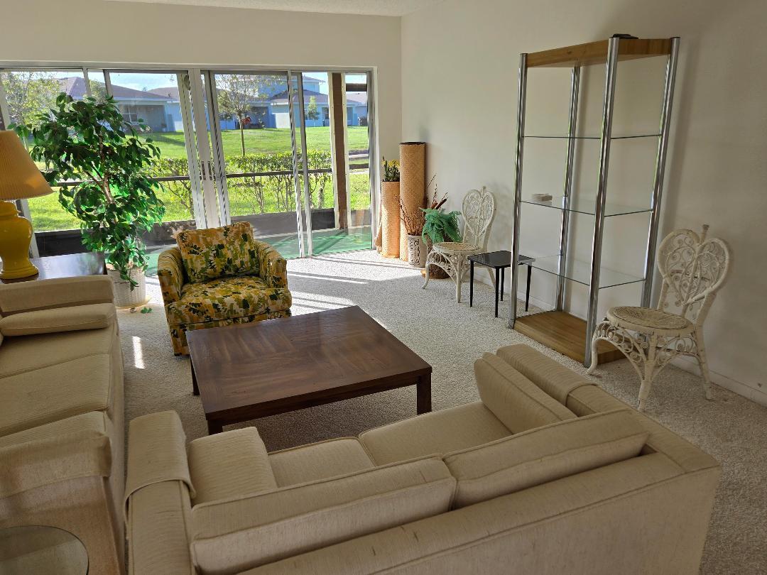 PALM GREENS AT VILLA DEL RAY CONDO II - Residential