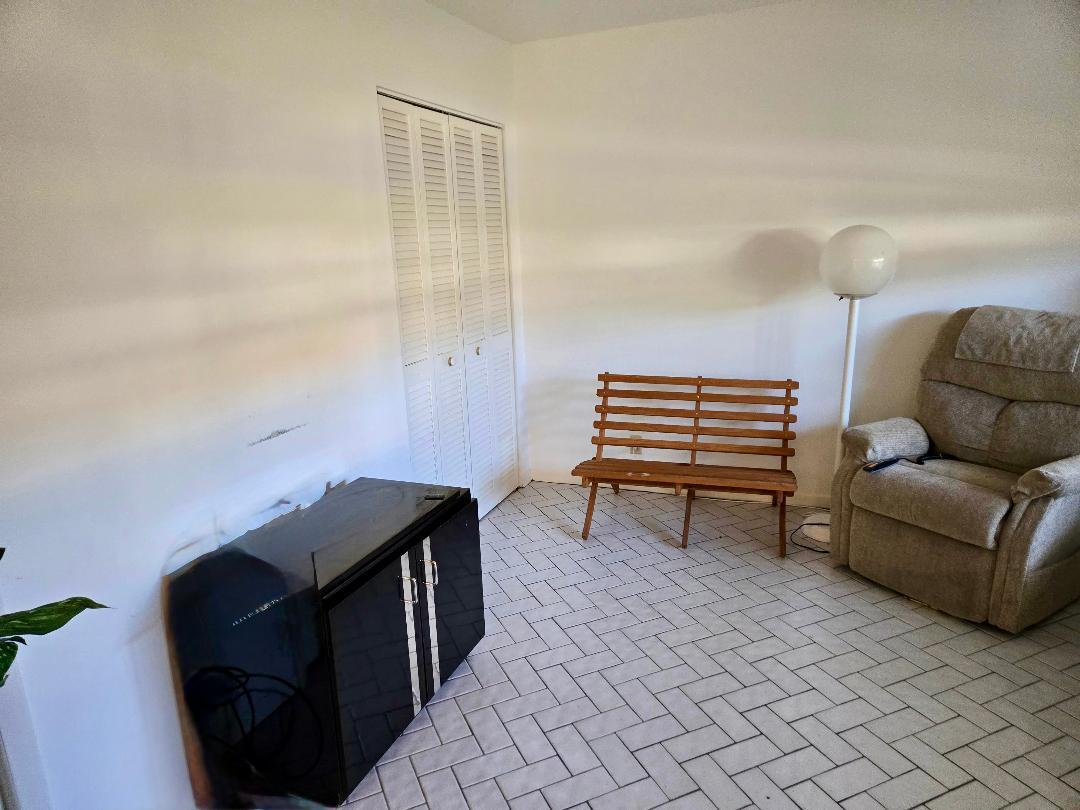 PALM GREENS AT VILLA DEL RAY CONDO II - Residential