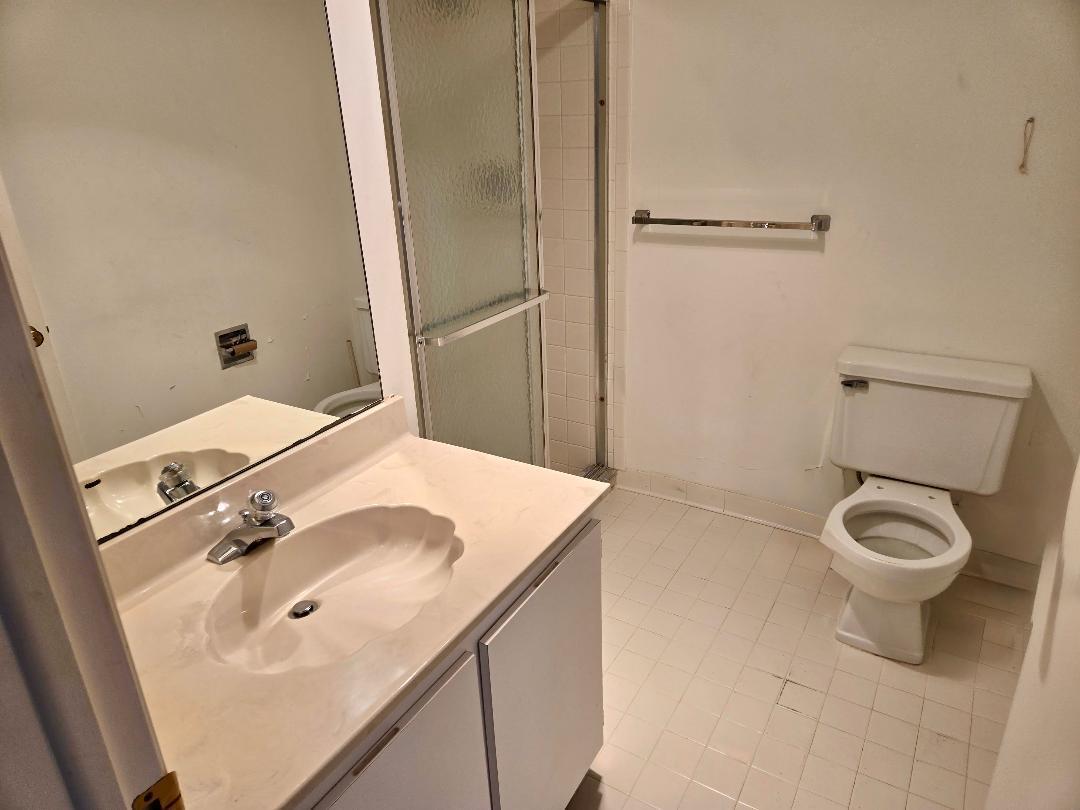 PALM GREENS AT VILLA DEL RAY CONDO II - Residential