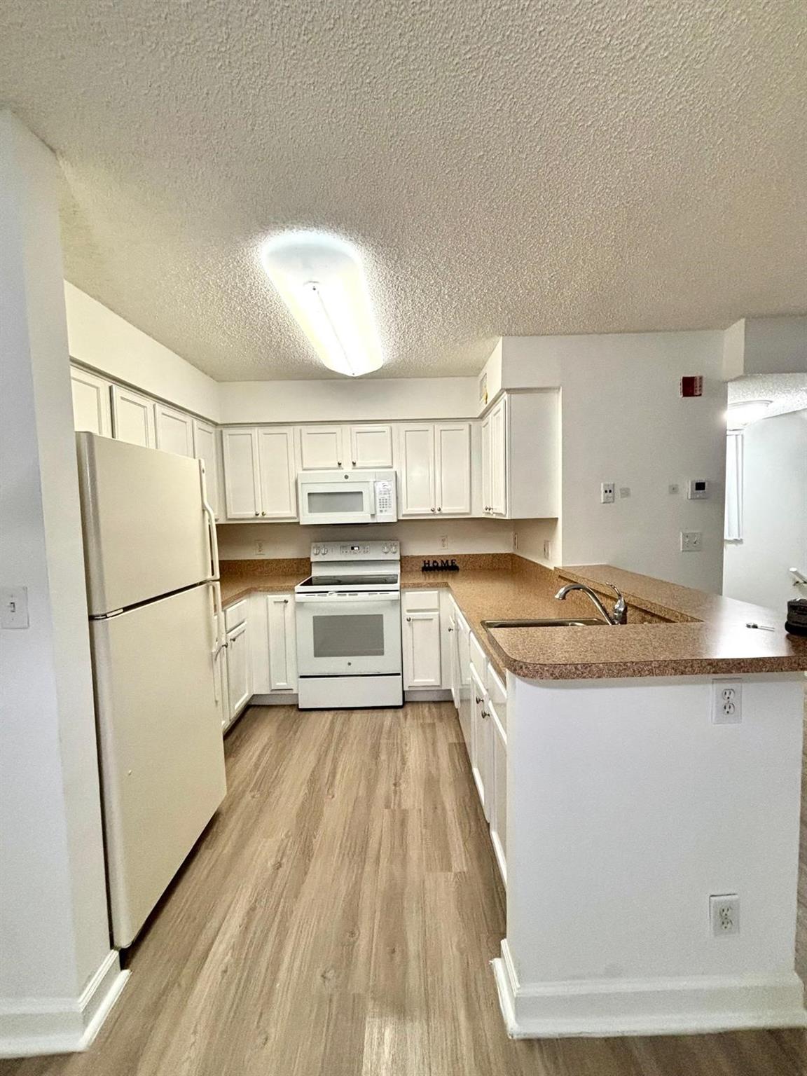 South Palm Place Condo - Residential Lease
