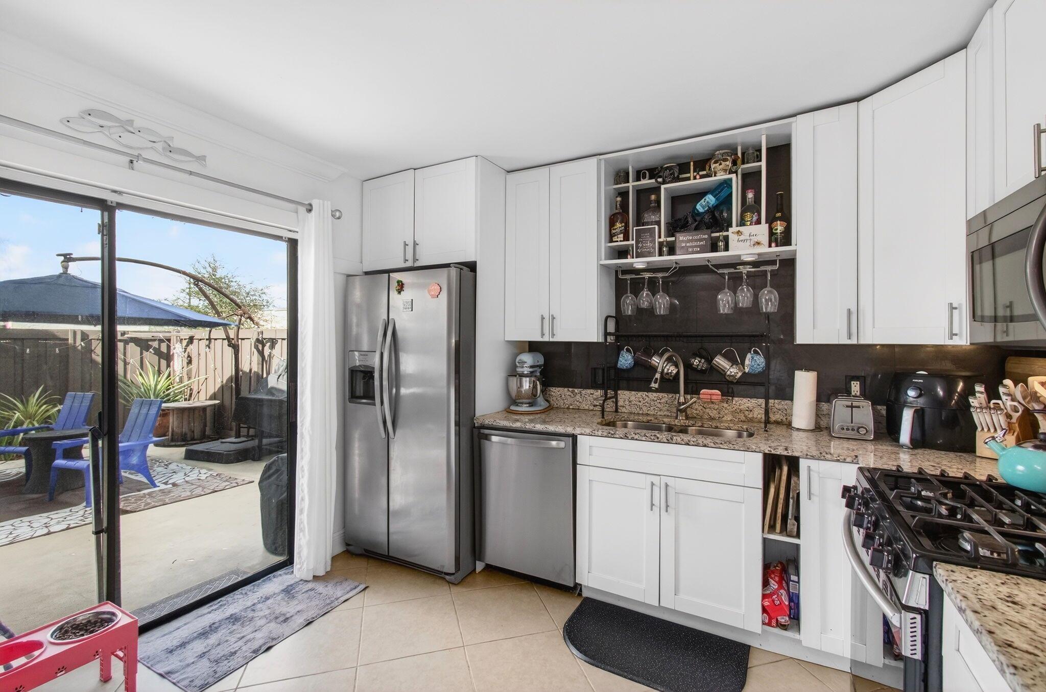 2140 White Pine Circle A, Greenacres, FL, 33415/$284,900 4 2140 White Pine Circle A