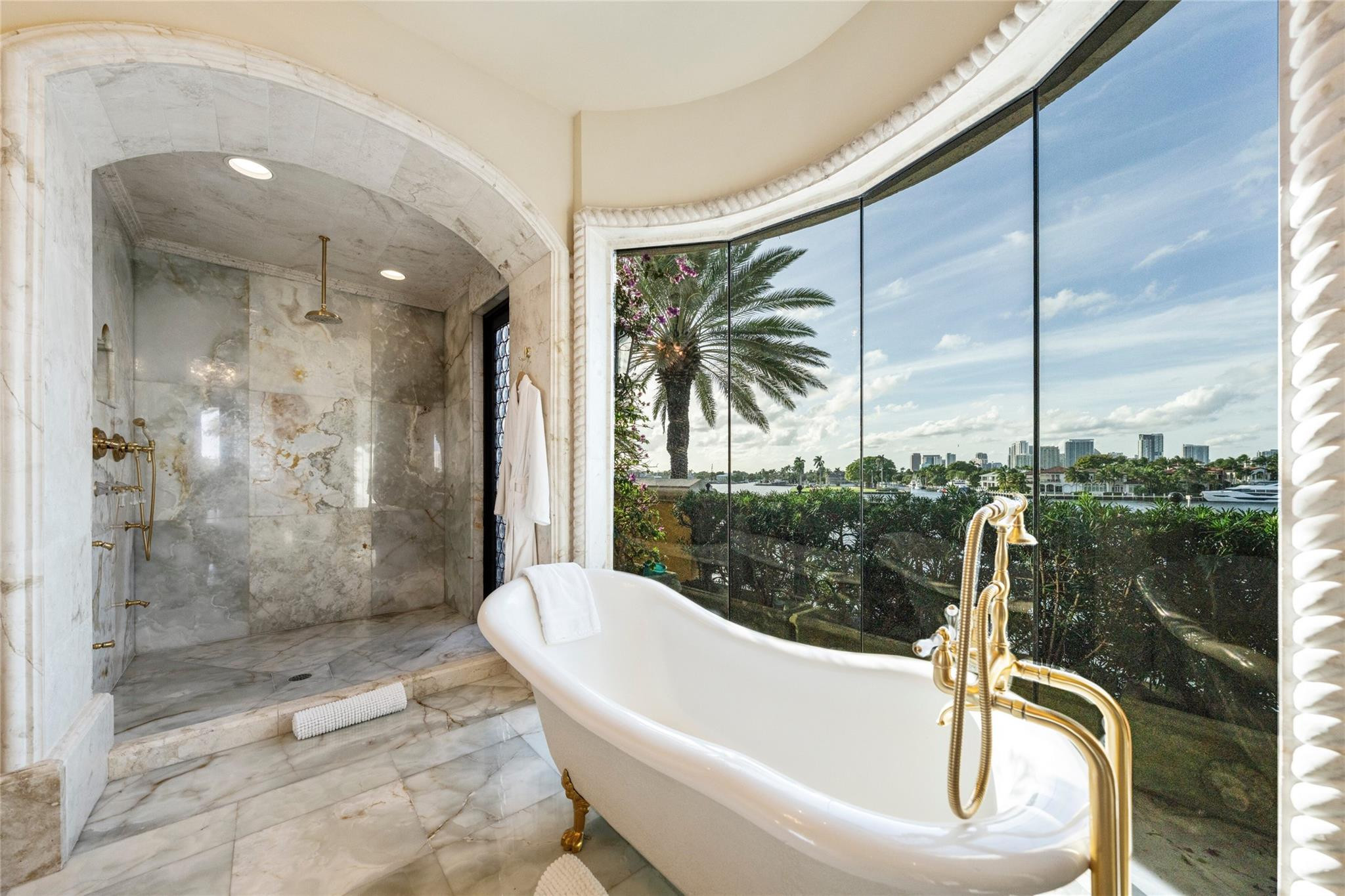 Isla Bahia 47-27 B - Residential