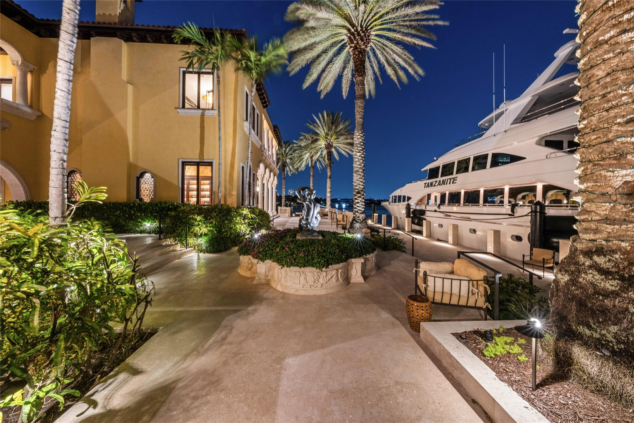 Isla Bahia 47-27 B - Residential