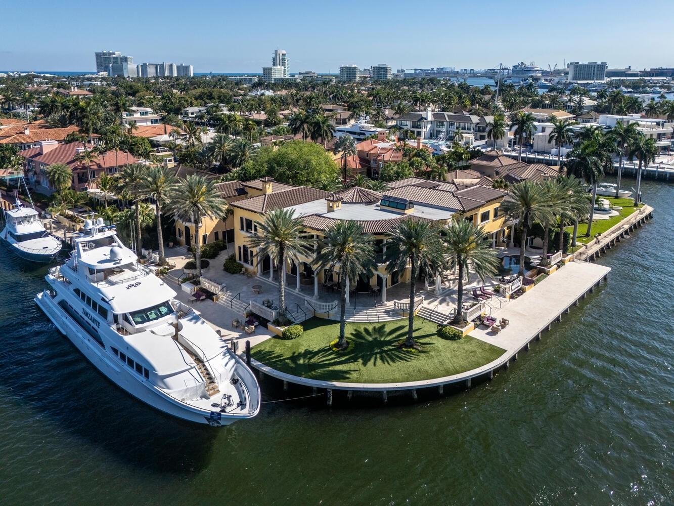 Isla Bahia 47-27 B - Residential