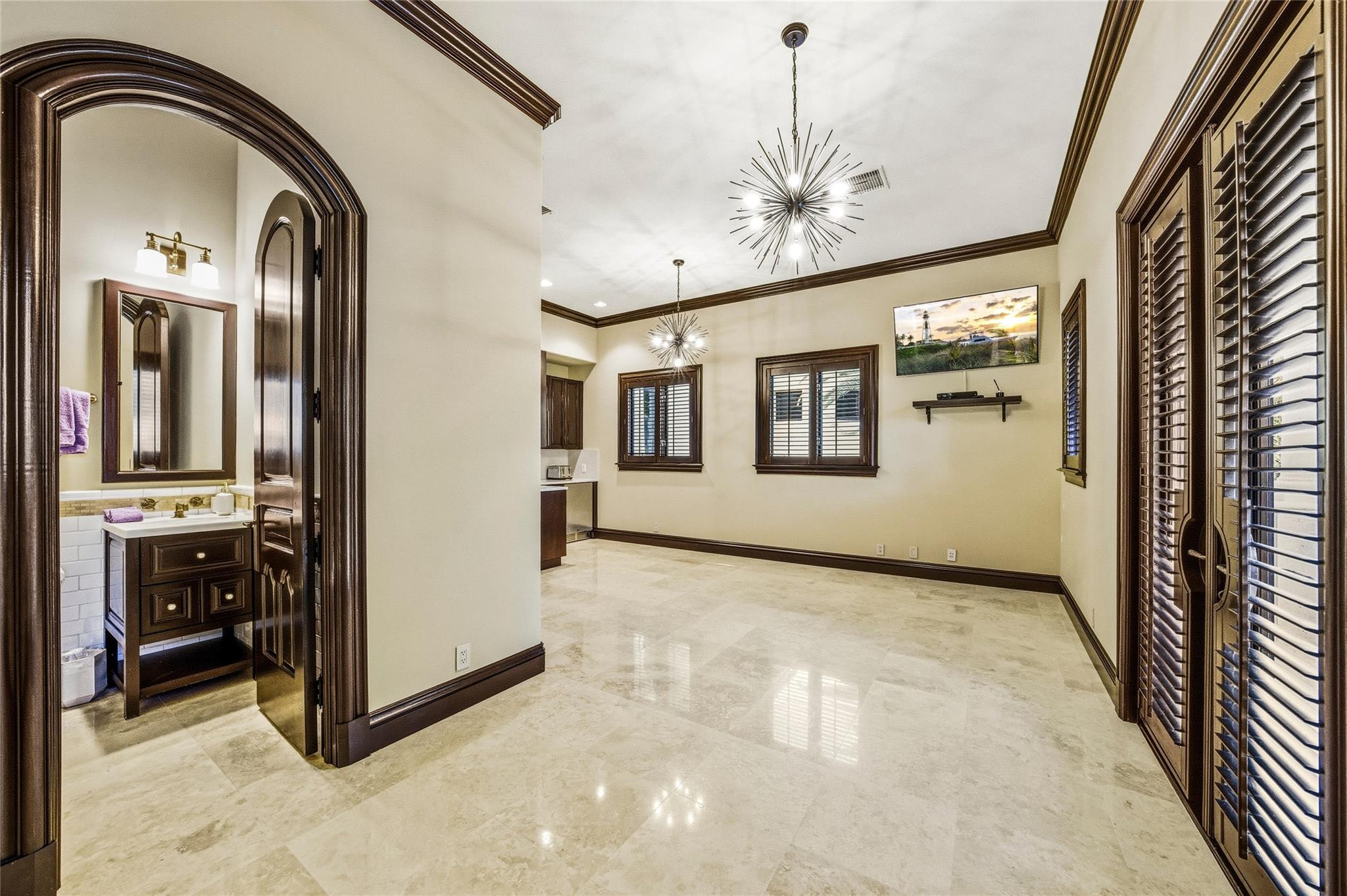 Isla Bahia 47-27 B - Residential