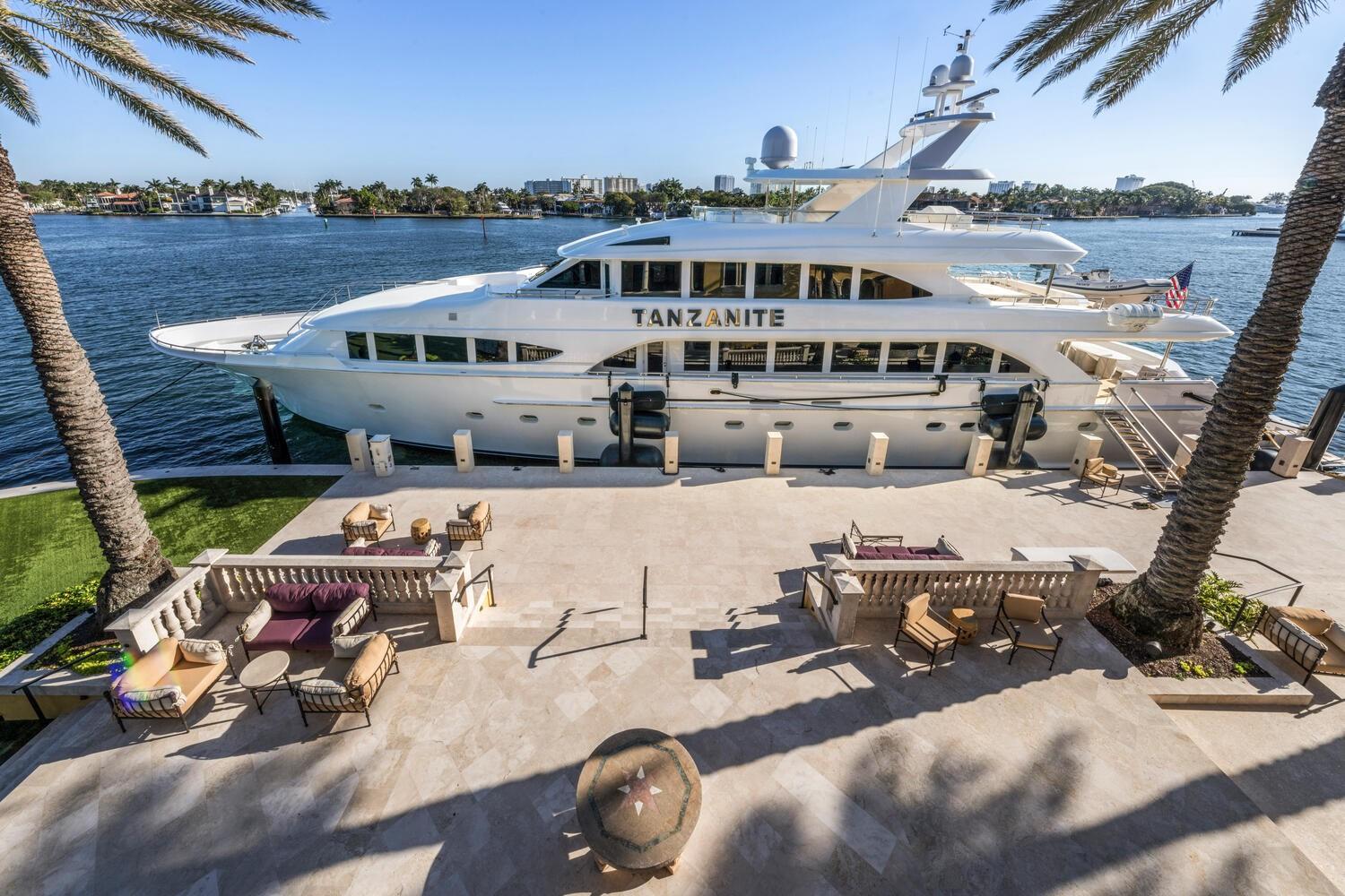 Isla Bahia 47-27 B - Residential