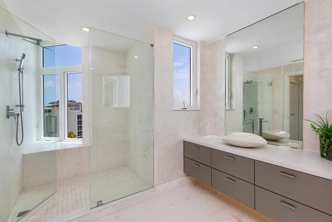 PRESIDENTIAL PLACE CONDO - Residential