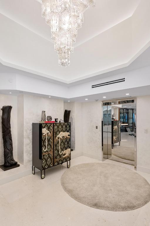 PRESIDENTIAL PLACE CONDO - Residential