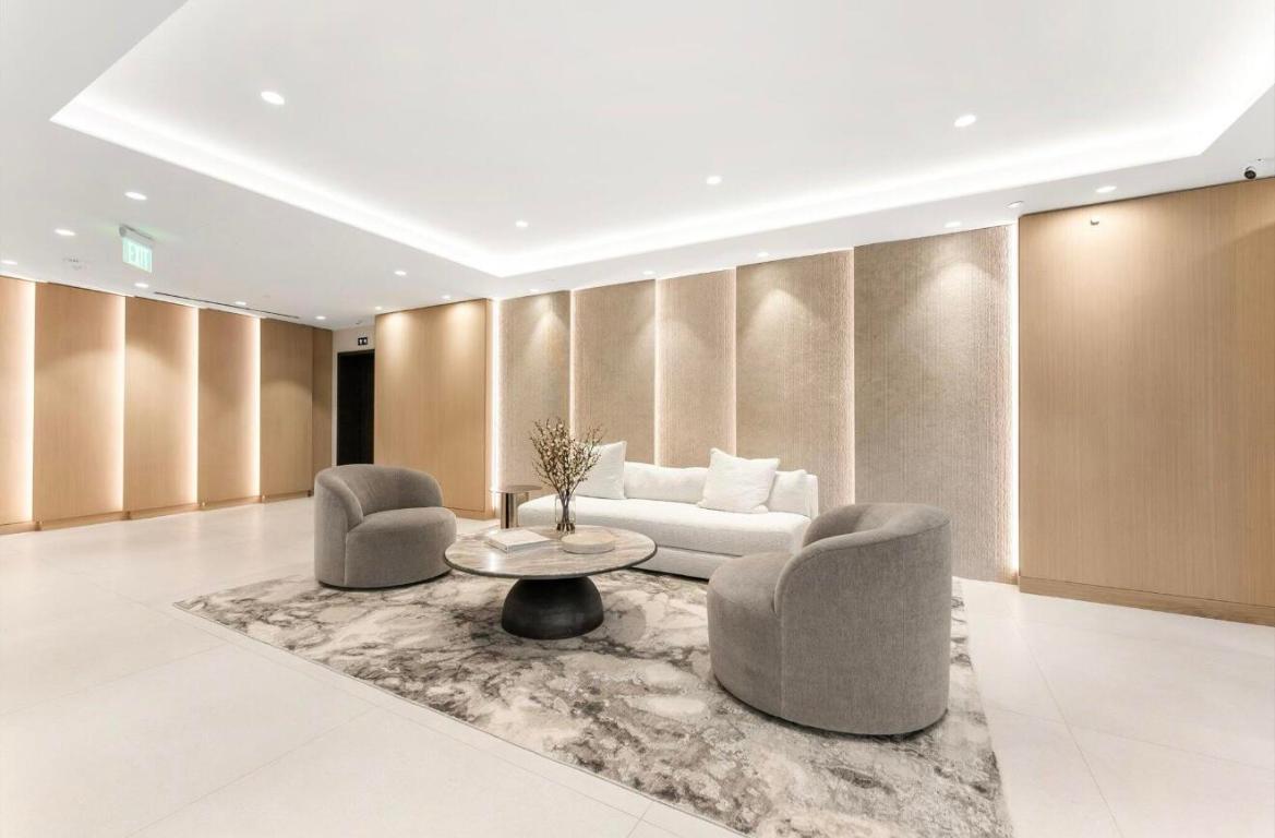 PRESIDENTIAL PLACE CONDO - Residential