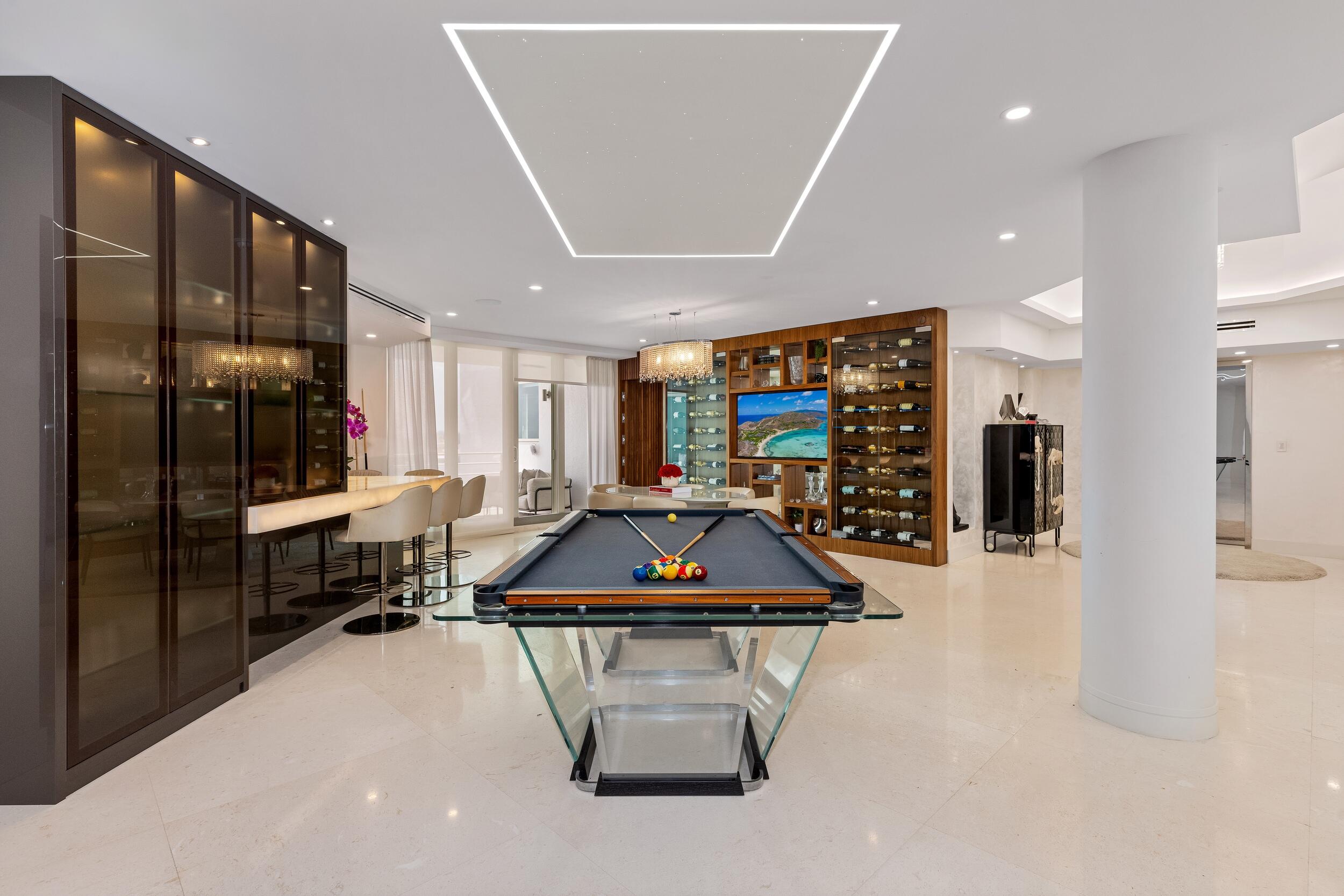 PRESIDENTIAL PLACE CONDO - Residential