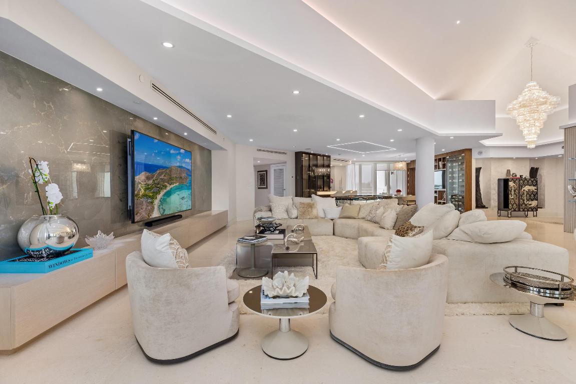 PRESIDENTIAL PLACE CONDO - Residential