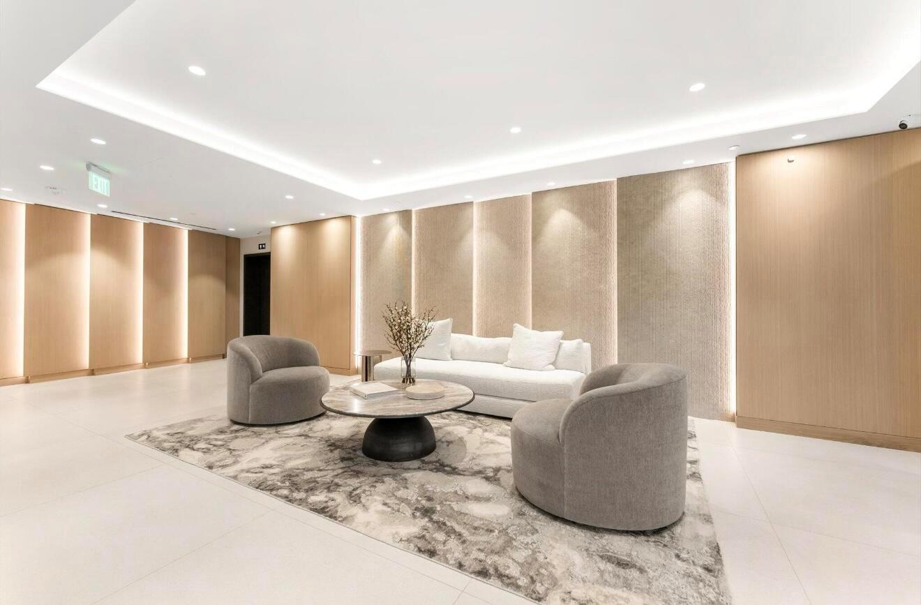 PRESIDENTIAL PLACE CONDO - Residential