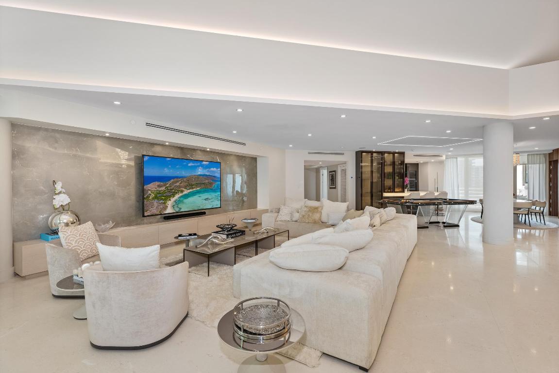 PRESIDENTIAL PLACE CONDO - Residential