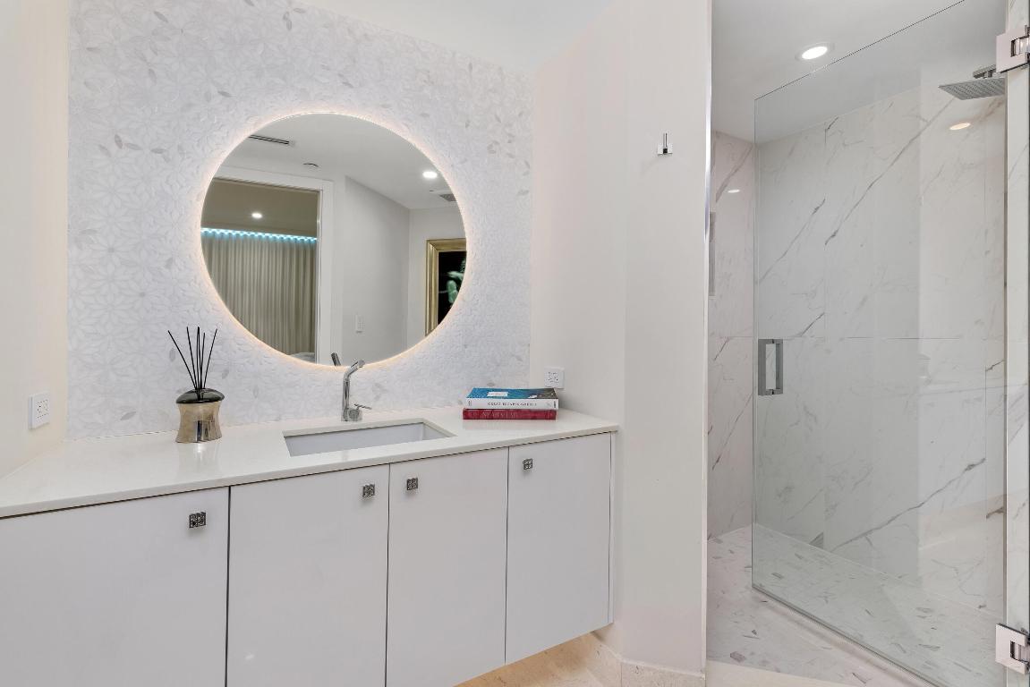 PRESIDENTIAL PLACE CONDO - Residential