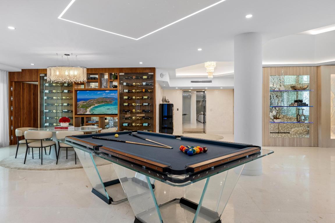 PRESIDENTIAL PLACE CONDO - Residential