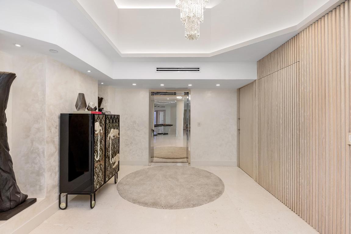 PRESIDENTIAL PLACE CONDO - Residential