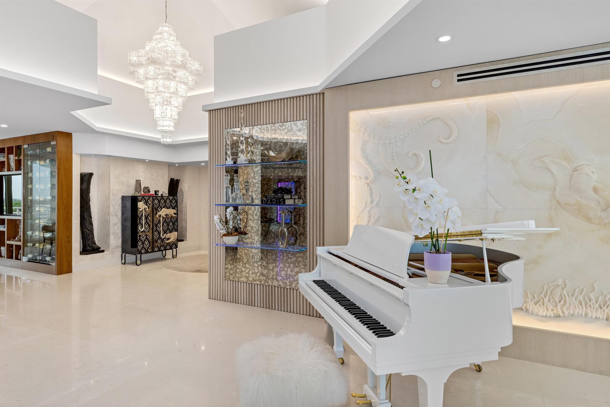 PRESIDENTIAL PLACE CONDO - Residential