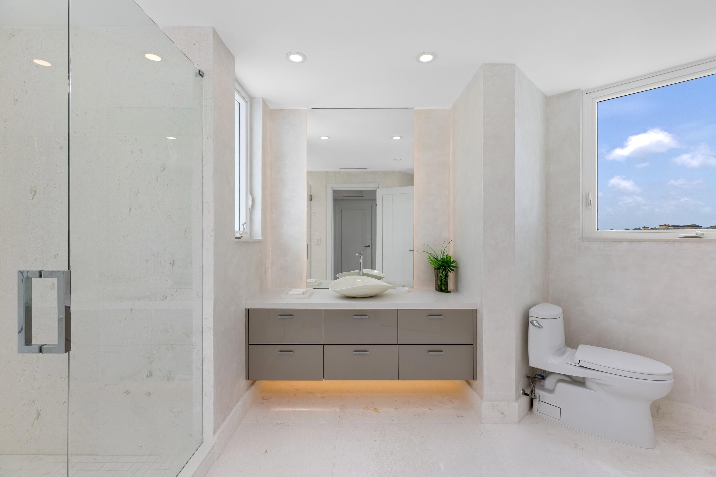 PRESIDENTIAL PLACE CONDO - Residential