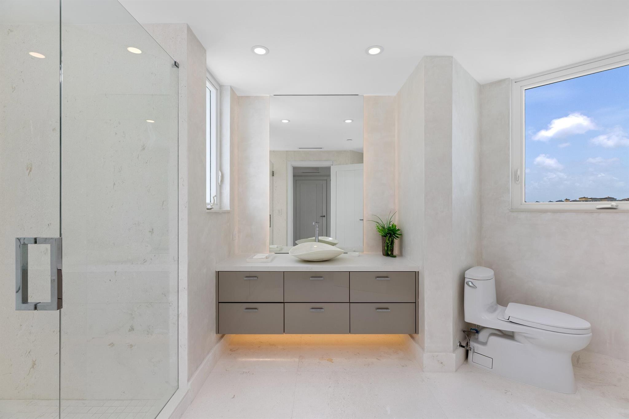 PRESIDENTIAL PLACE CONDO - Residential