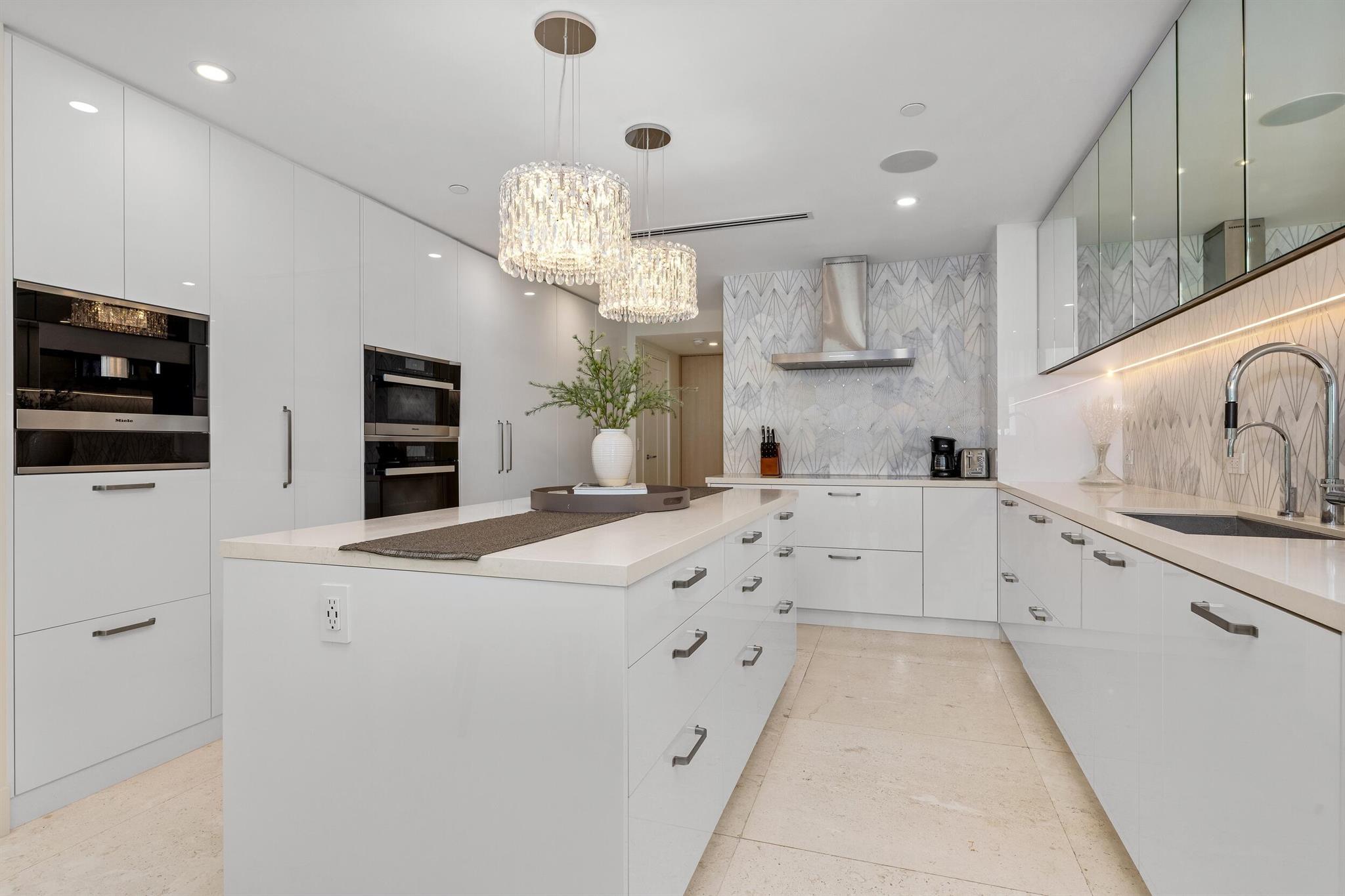 PRESIDENTIAL PLACE CONDO - Residential