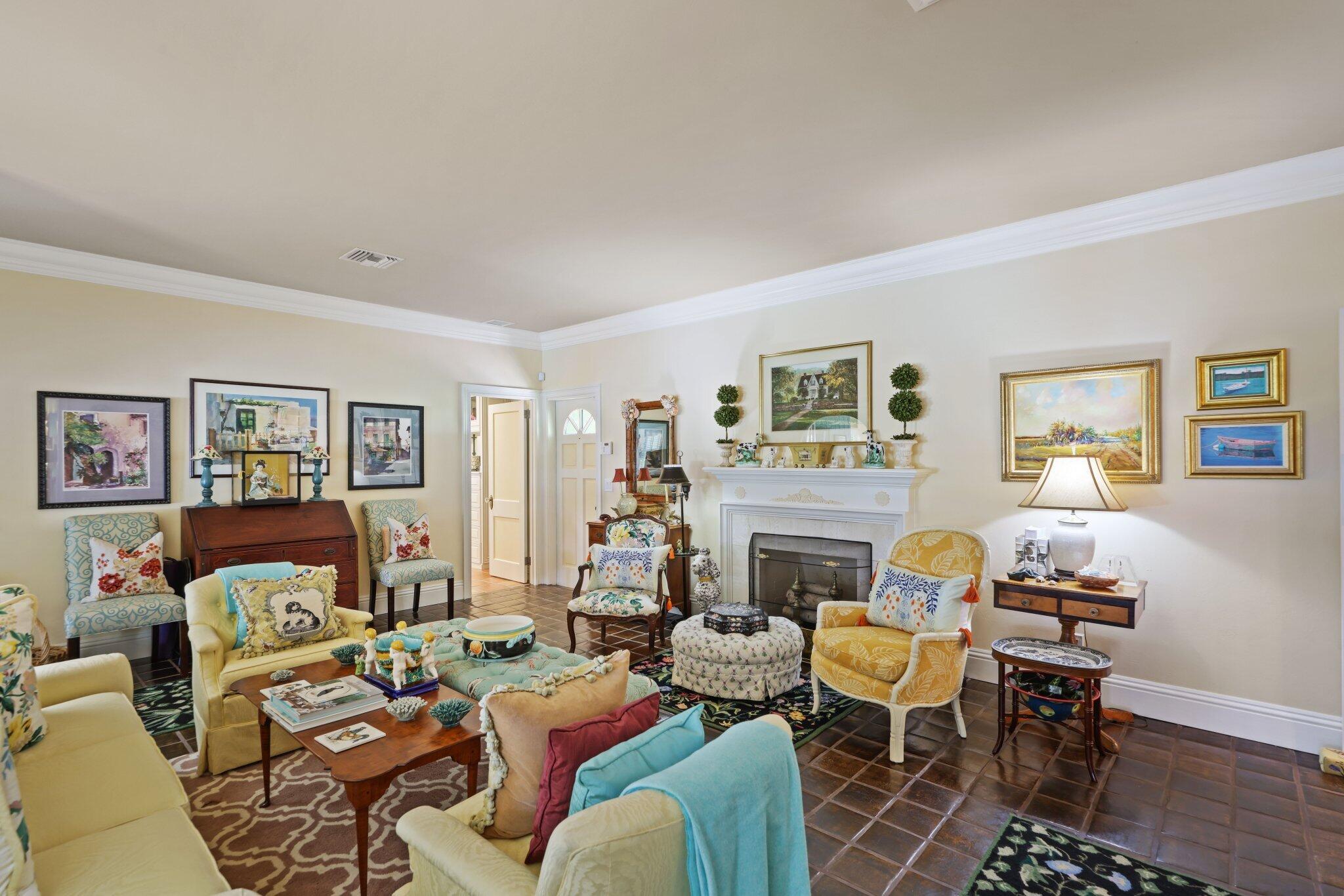 LAS PALMAS SUB - Residential