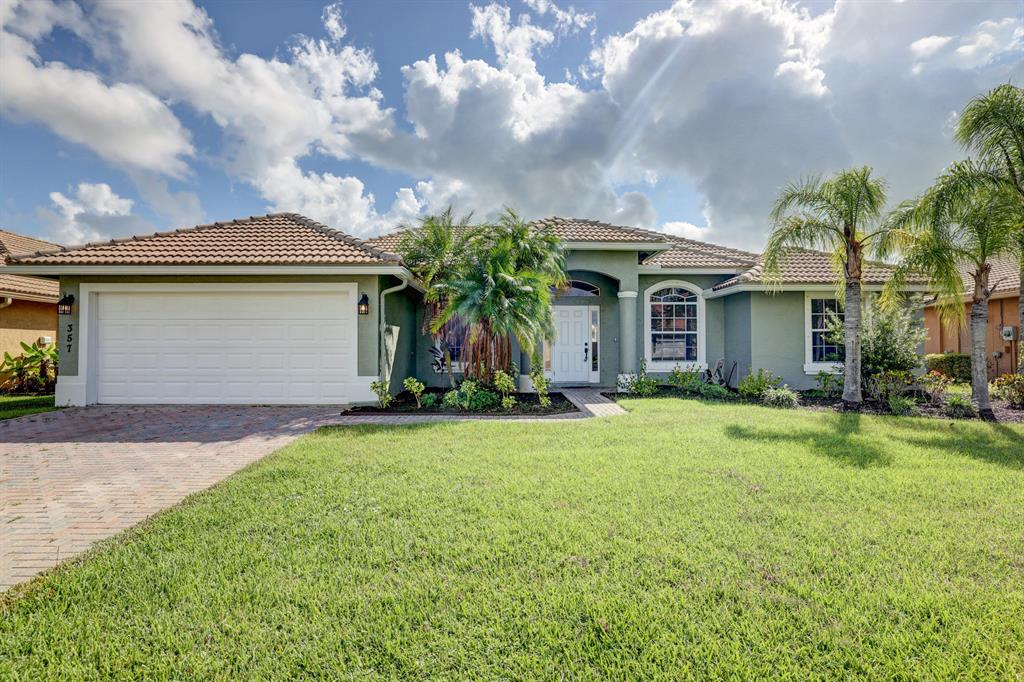 Photo of 357 SW Quiet Woods, Port St Lucie, FL 34953 (MLS # R10739289)