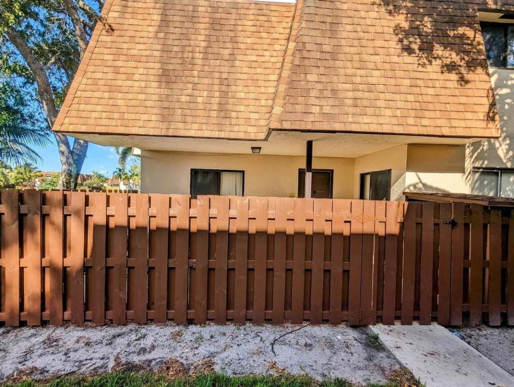 North Lauderdale Div C - Residential Lease